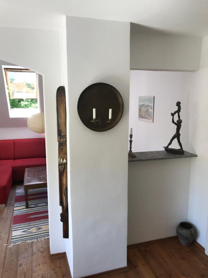 Charmante Altbau-Dg-Wohnung Monaco di Baviera Esterno foto