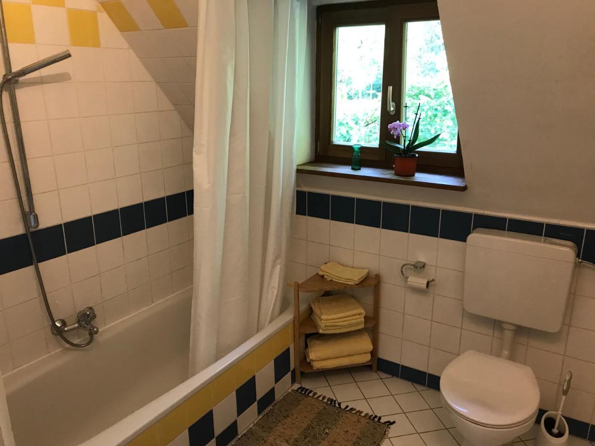 Charmante Altbau-Dg-Wohnung Monaco di Baviera Esterno foto