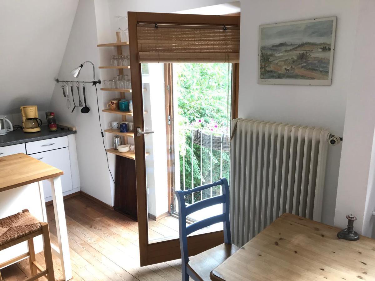 Charmante Altbau-Dg-Wohnung Monaco di Baviera Esterno foto